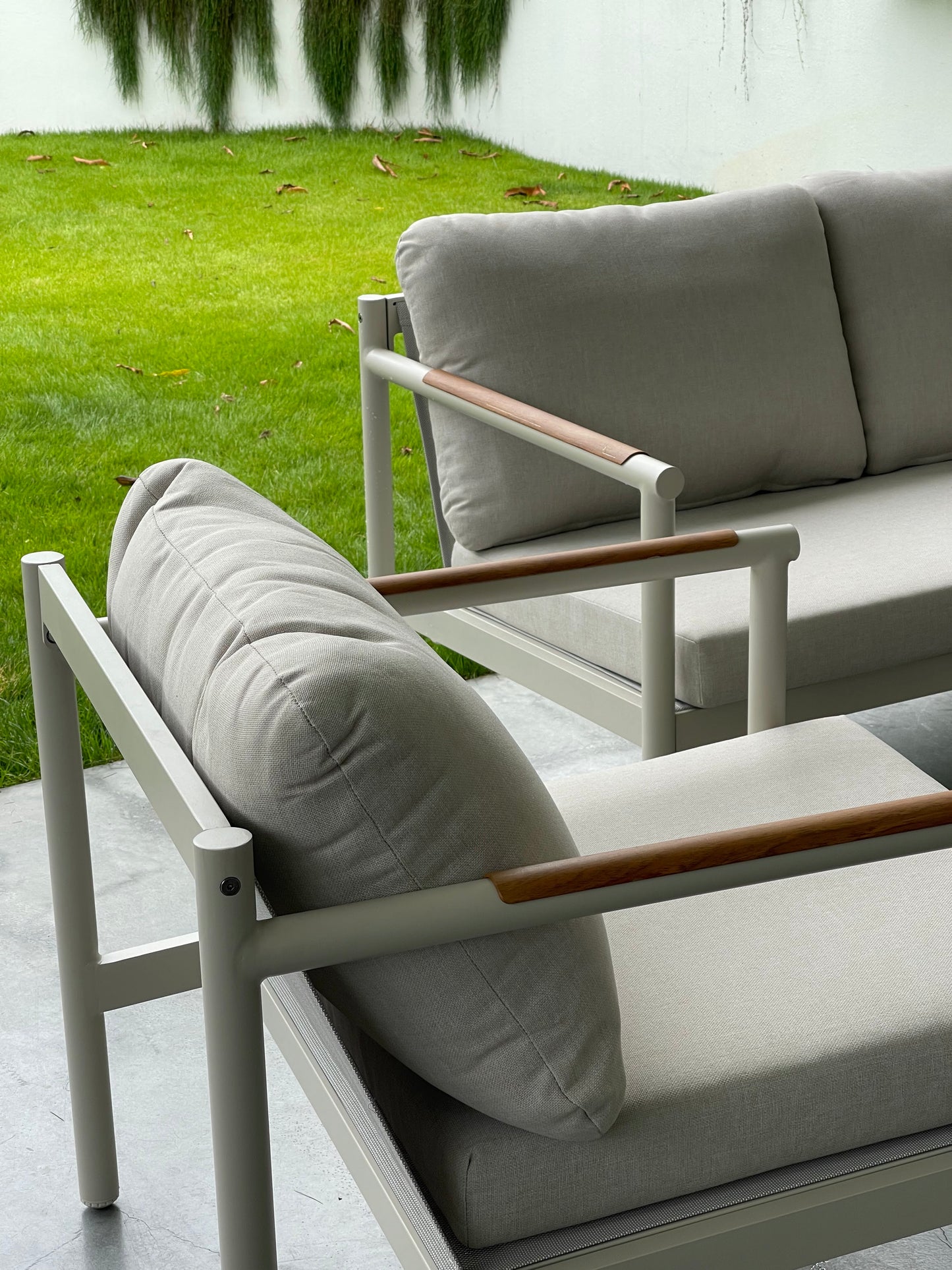 CAVAN 4-Piece Outdoor Lounge Set
