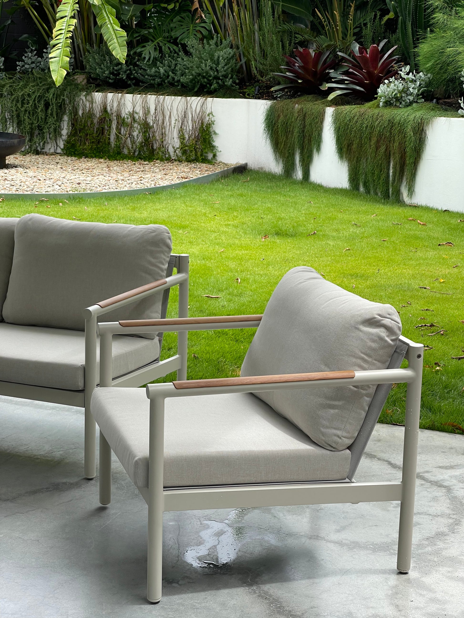 Cavan 4-piece Outdoor Lounge Set