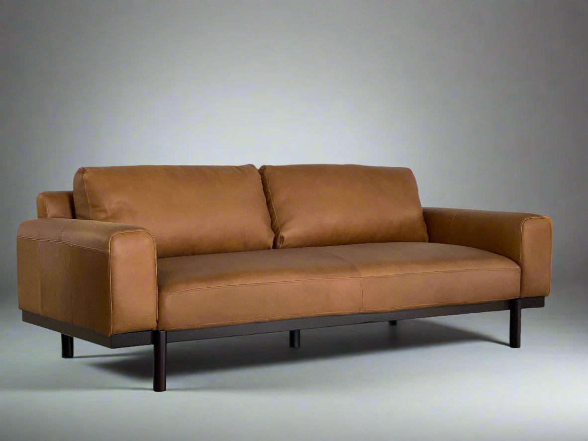 SEMPRE 2.5-Seater Leather Sofa